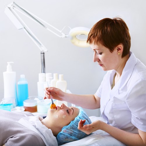 Стоимость услуг врача косметолога в москве