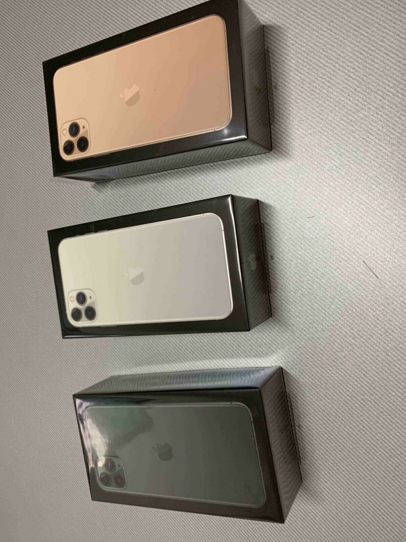 iphone 11 pro max Unlocked...850