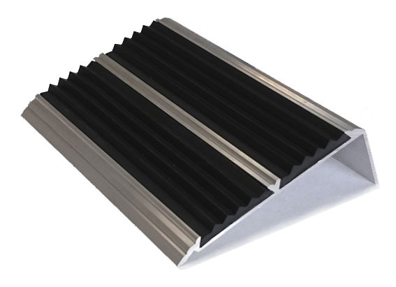 Противоскользящие материалы в Санкт-Петербурге