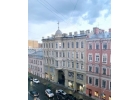 Сдается комната с прекрасным видом из окна.